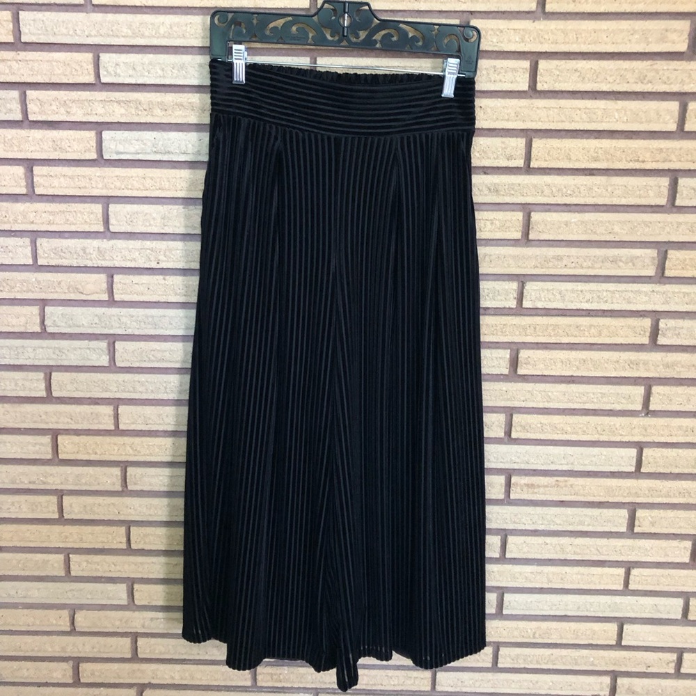 Black Pinstripe Velvet Palazzo Pants - Misa - Med - Waist 28 - Wide Leg Pants
